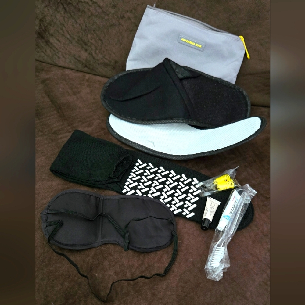 Men's Black Travel Comfort Set